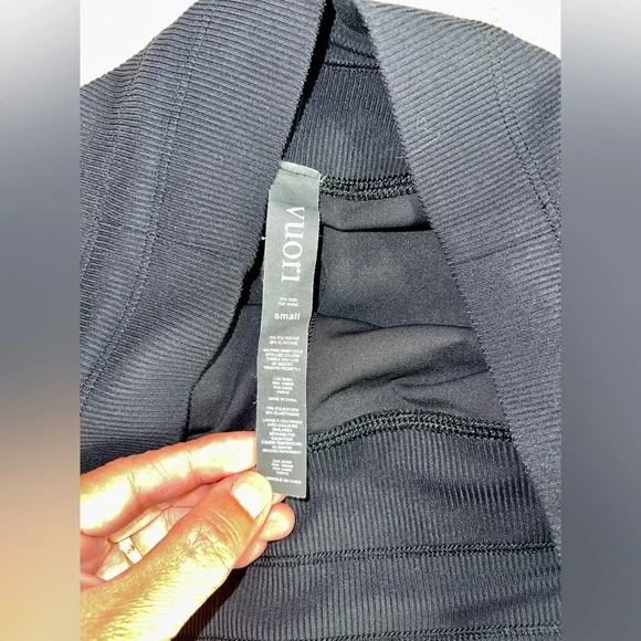 Vuori Women's Black Joggers - Picture 5 of 6